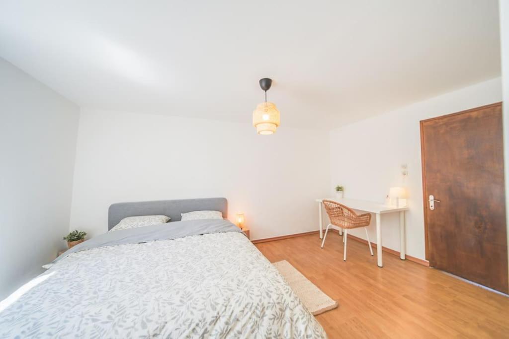 Charmant Appartement 2 Chambres Proche Luxembourg Redingen Exterior foto